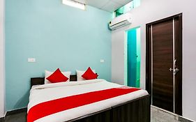 Rbs Hotel 3*